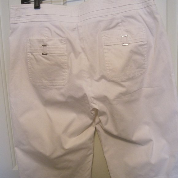 Short NWOT - Picture 5 of 5